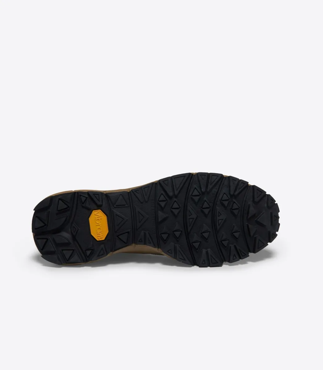DEKKAN ALVEOMESH EAGLE CALCAIRE>VEJA Fashion