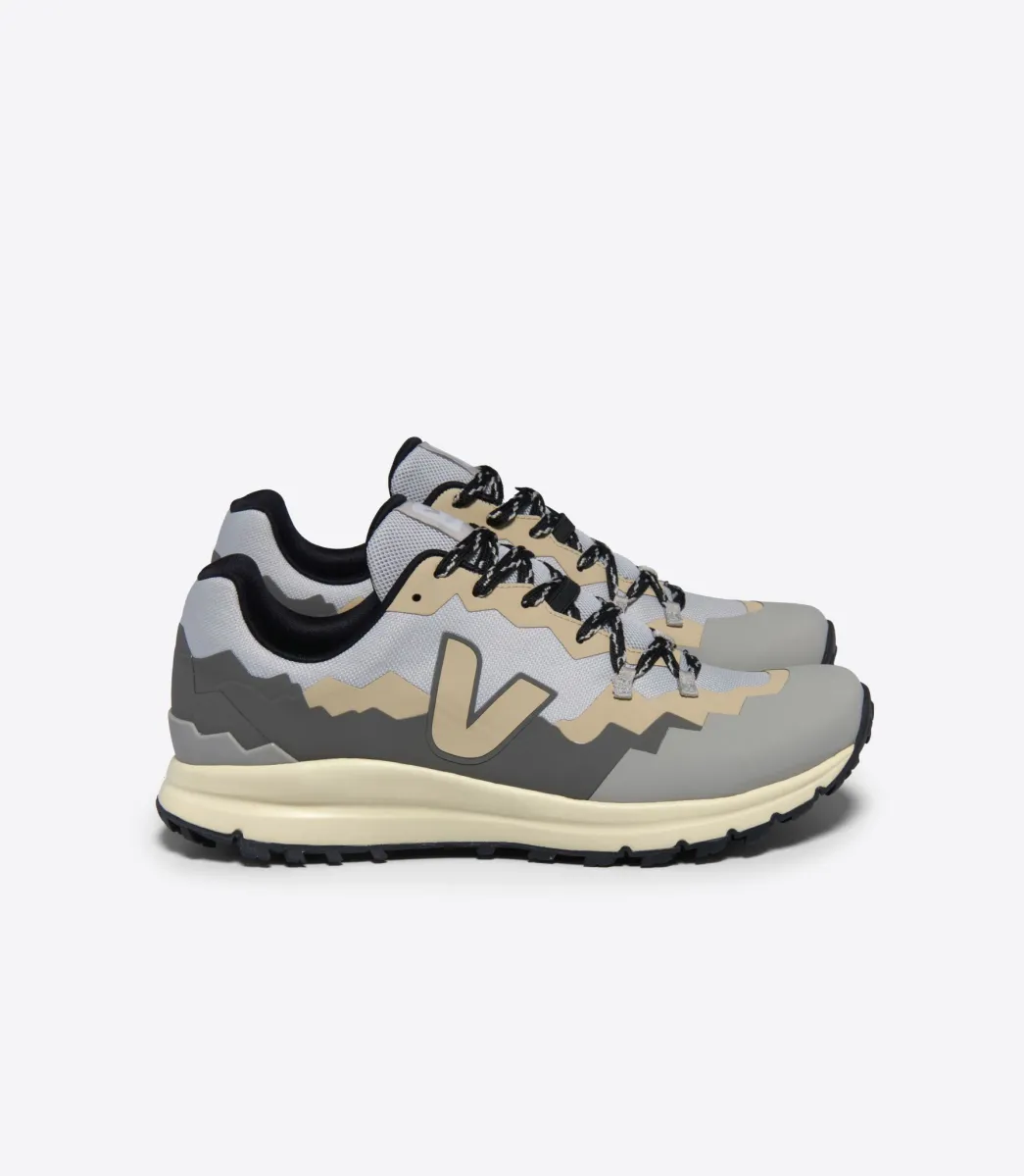 FITZ ROY LIGHT TREK-SHELL SHARK ALMOND>VEJA New