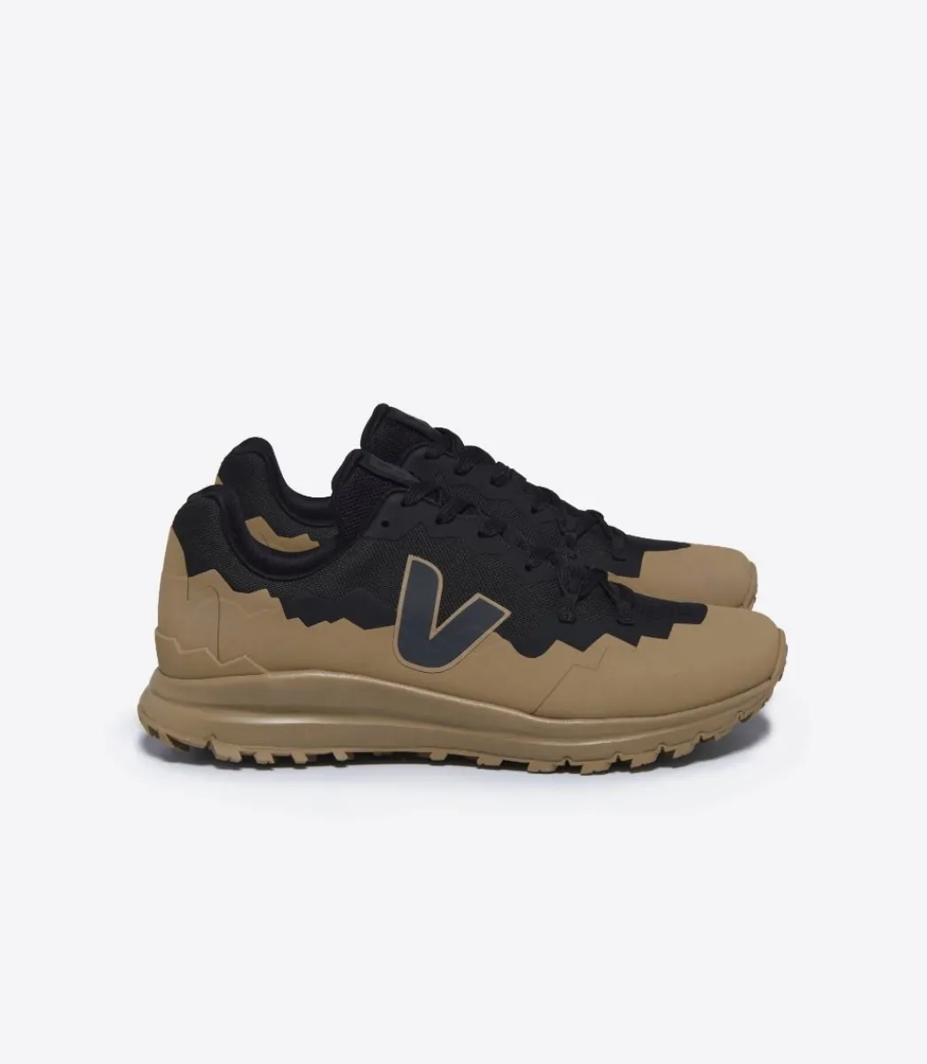 FITZ ROY TREK-SHELL BLACK GRAFITE DUNE>VEJA Fashion