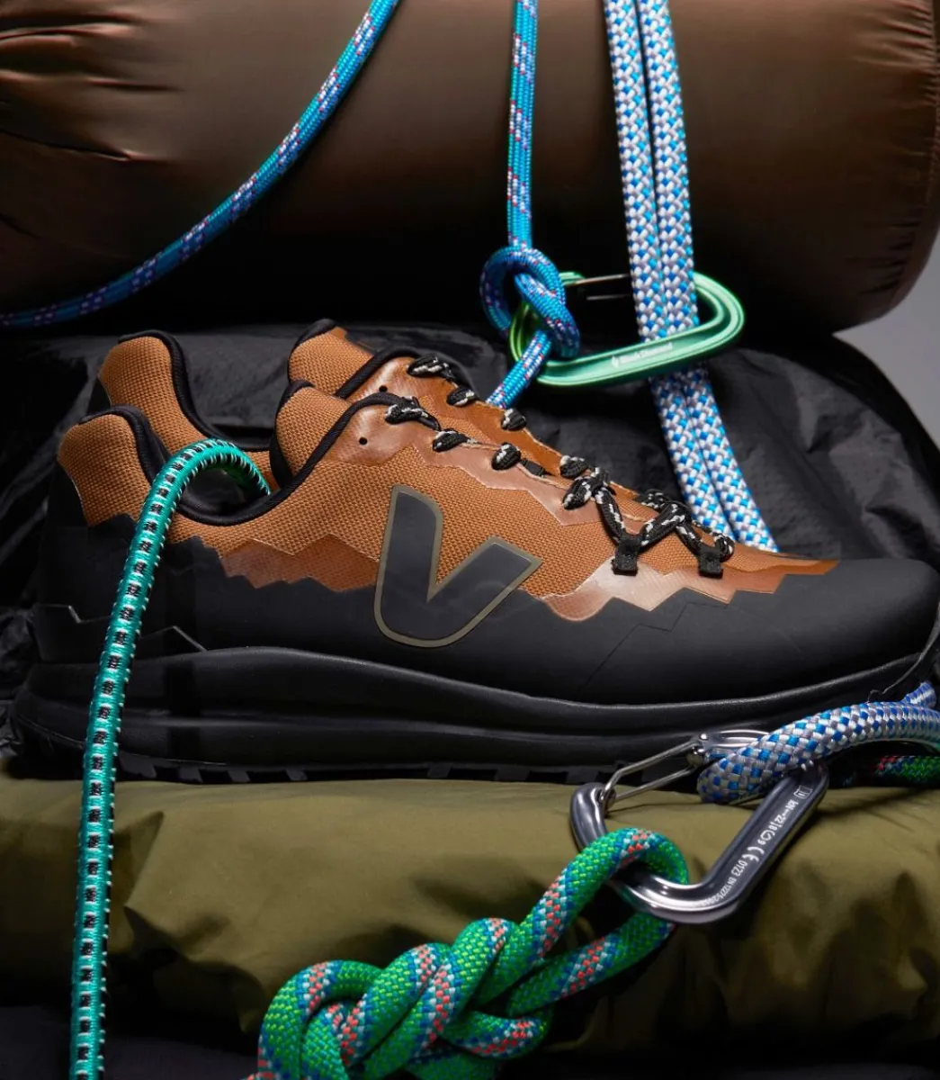 FITZ ROY TREK-SHELL TERRA BLACK>VEJA Fashion