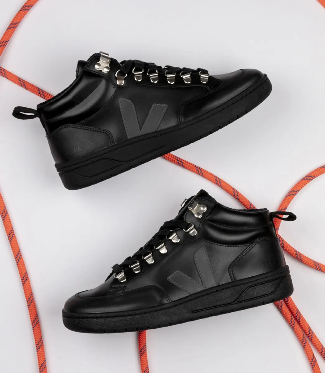 RORAIMA LEATHER BLACK GRAFITE BLACK SOLE>VEJA Fashion