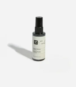 SNEAKER CLEANSER x ACT OF CARING>VEJA Best