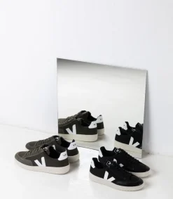 V-12 B-MESH BLACK WHITE><noscript><img width=