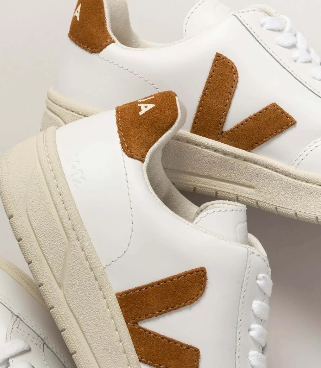 V-12 LEATHER WHITE CAMEL>VEJA Shop