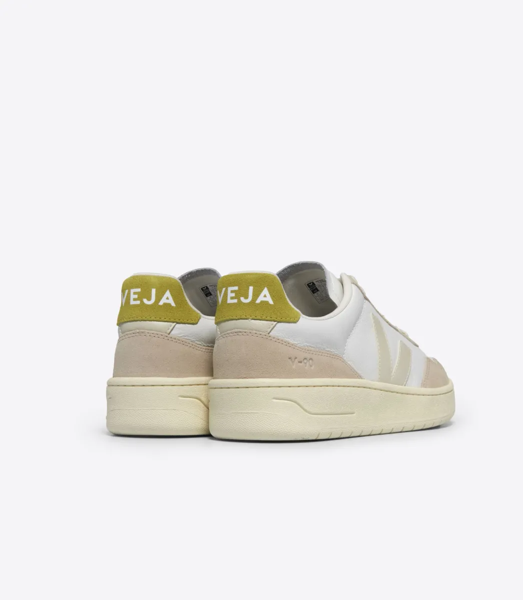 V-90 LEATHER WHITE PIERRE LIQUOR>VEJA Sale