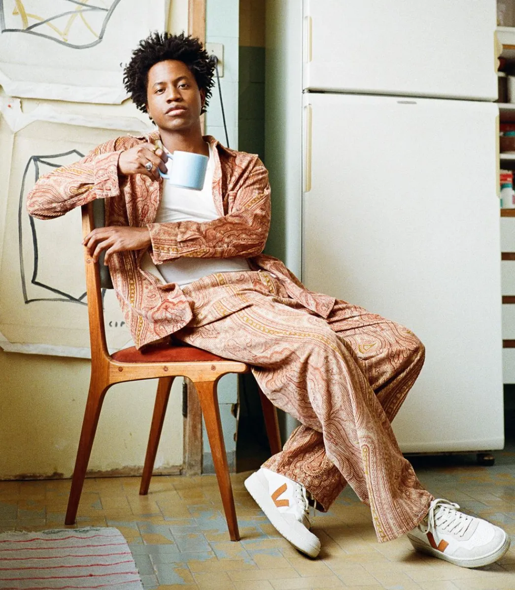 V-90 LEATHER WHITE UMBER>VEJA Sale