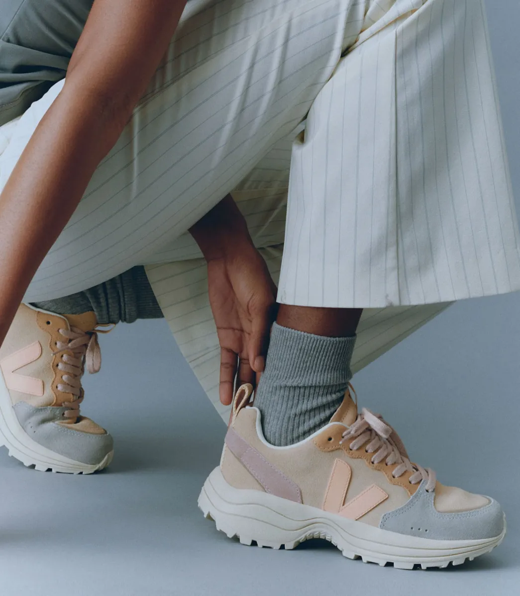 VENTURI SUEDE ALMOND PEACH MULTICO>VEJA Outlet