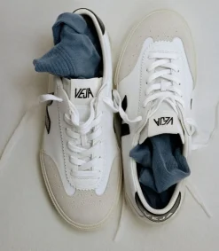VOLLEY CANVAS WHITE BLACK><noscript><img width=