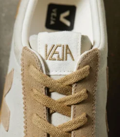 VOLLEY SUEDE NATURAL SAHARA><noscript><img width=